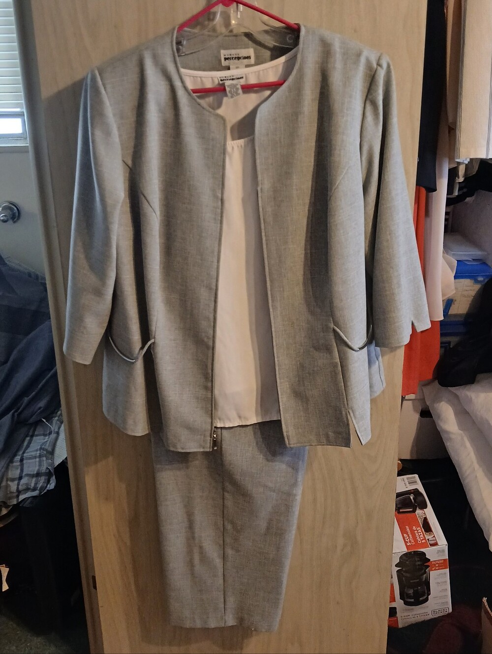 Womens Perceptions 3 Piece Grey Dress Suit with White Top Plus Size 20